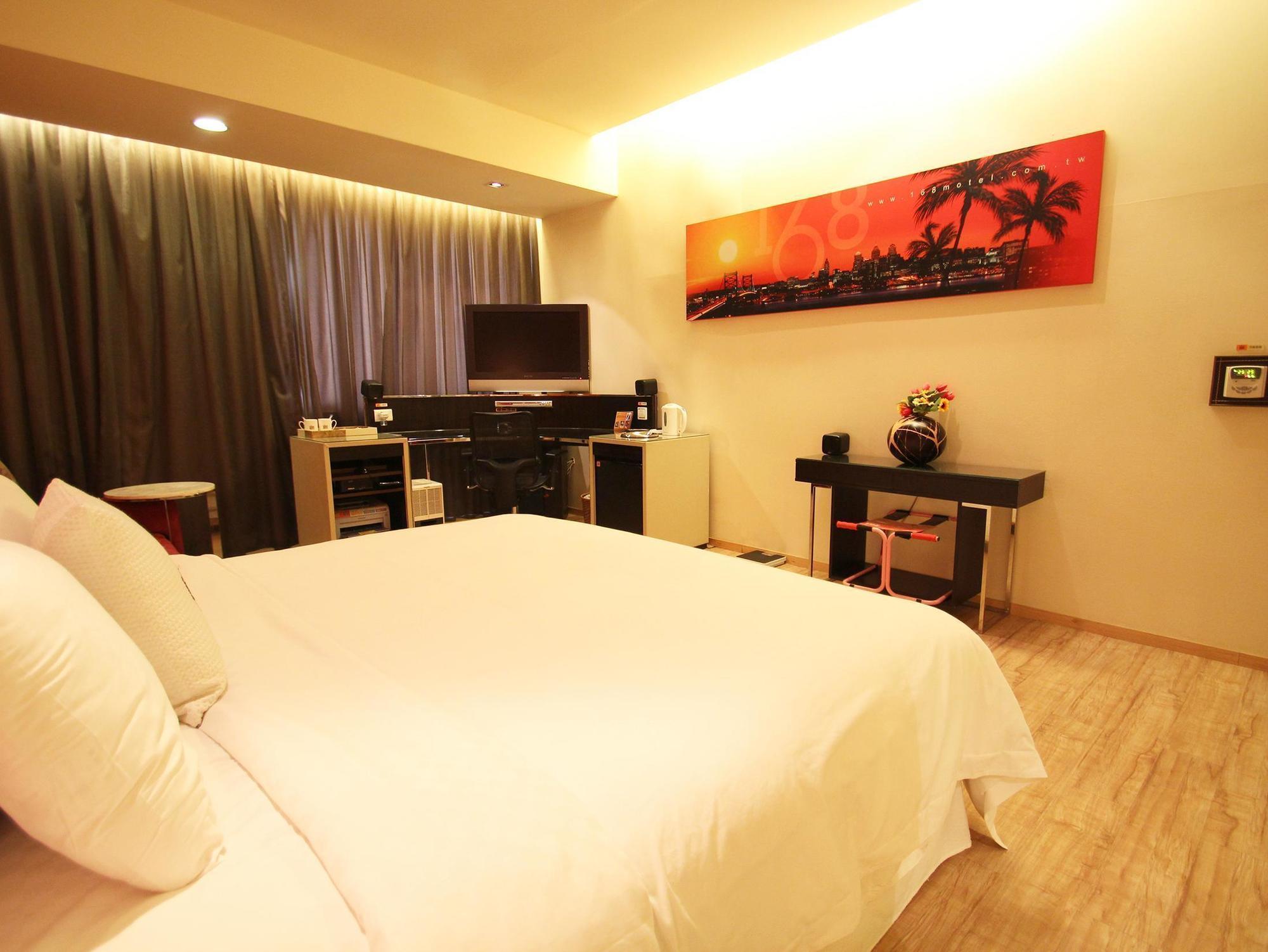 168 Motel-Hsinchu Екстер'єр фото